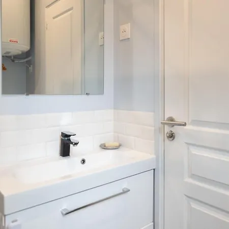 Apartment Bright Close To The Seine River *